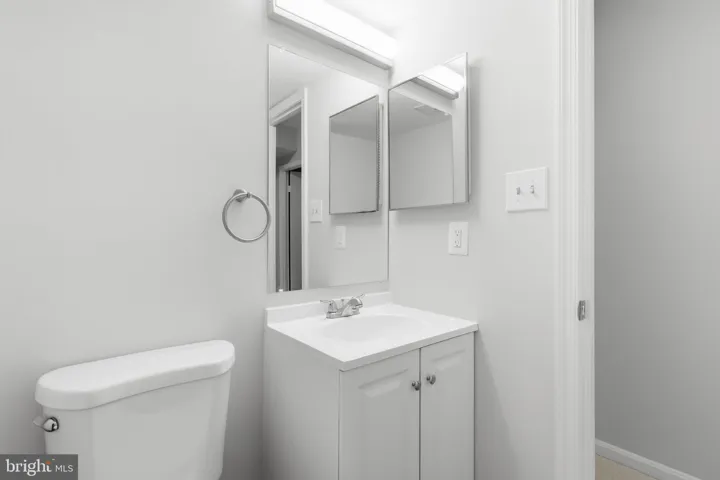 10272 Colony Park Drive, Fairfax, VA 22032