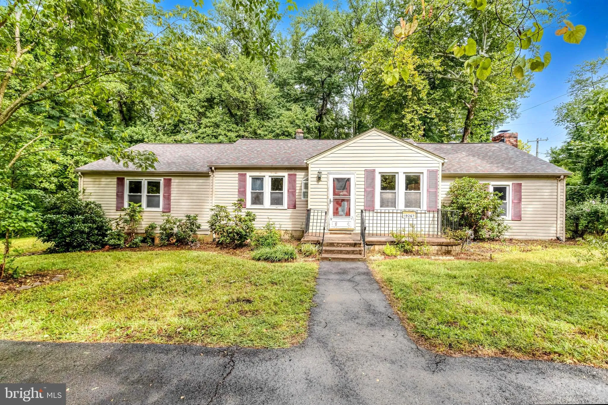 19267 MOCKINGBIRD HEIGHTS ROAD, Triangle, VA 22172