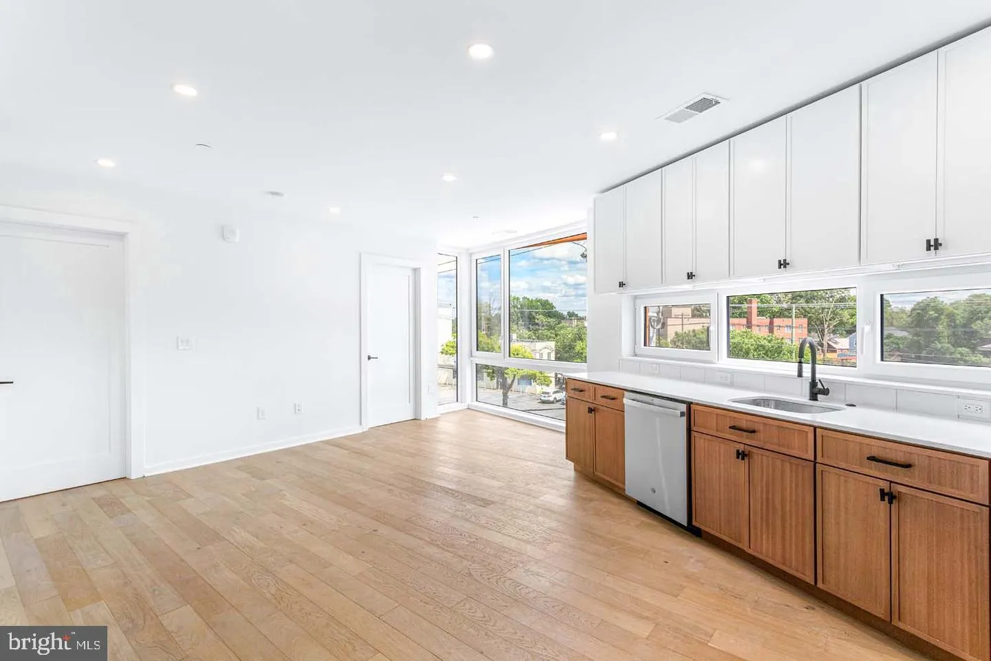1522 RHODE AVENUE, Washington, DC 20018