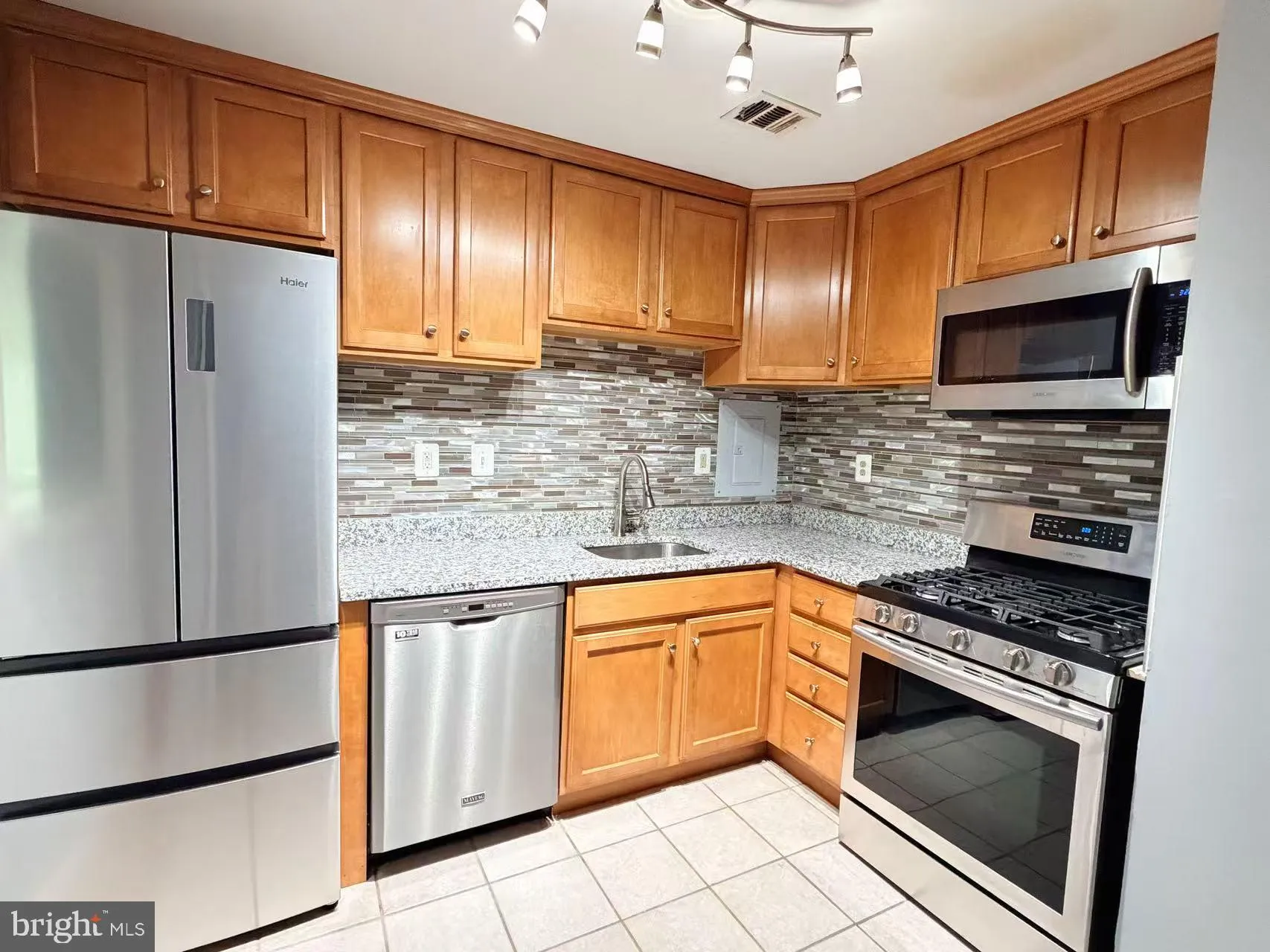 10570 MAIN STREET, Fairfax, VA 22030