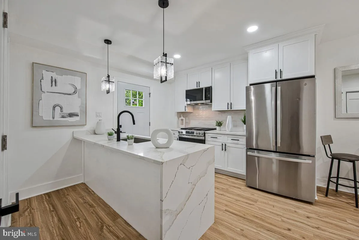 305 34TH PLACE, Washington, DC 20019
