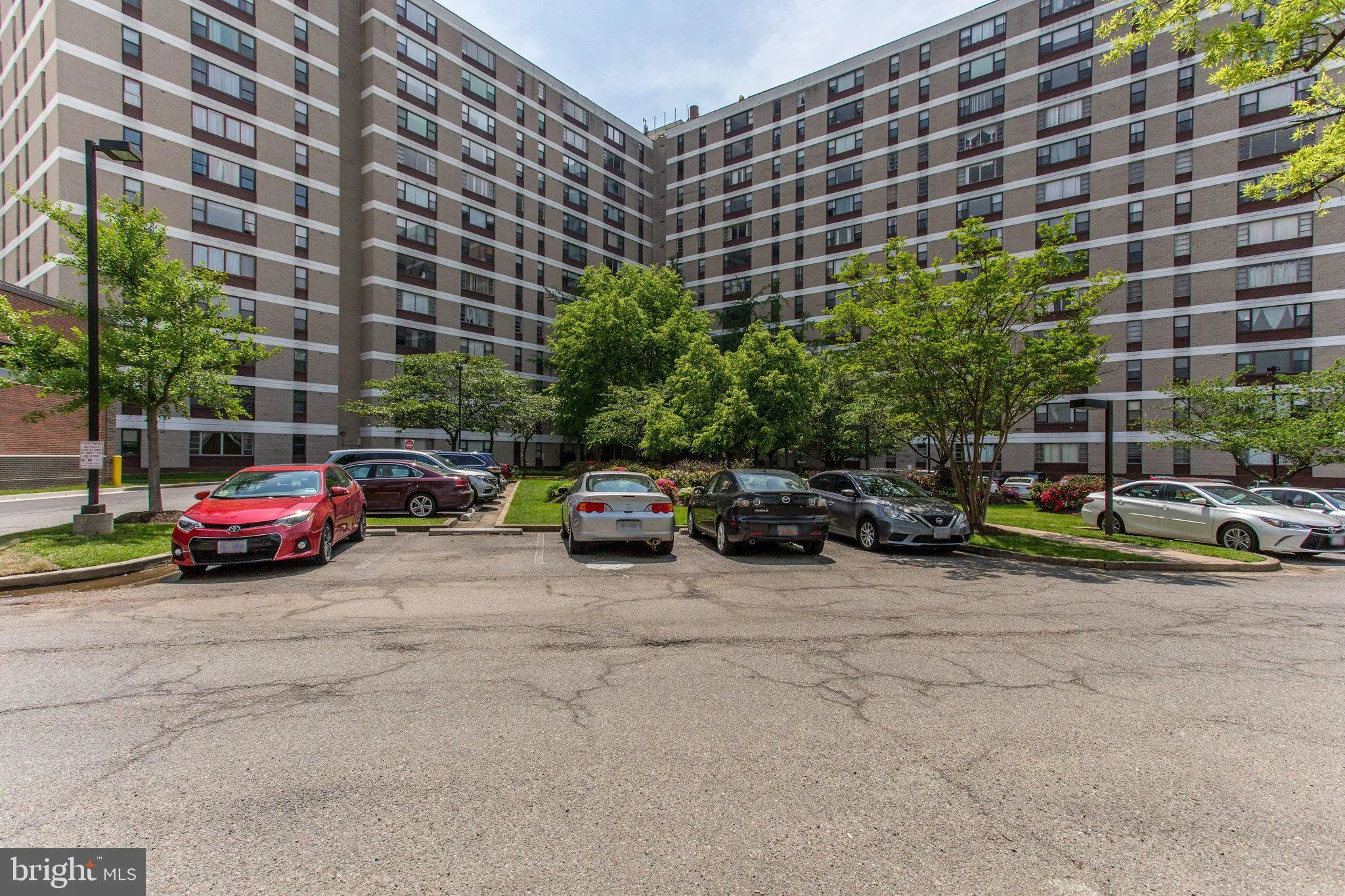 4600 DUKE STREET, Alexandria, VA 22304