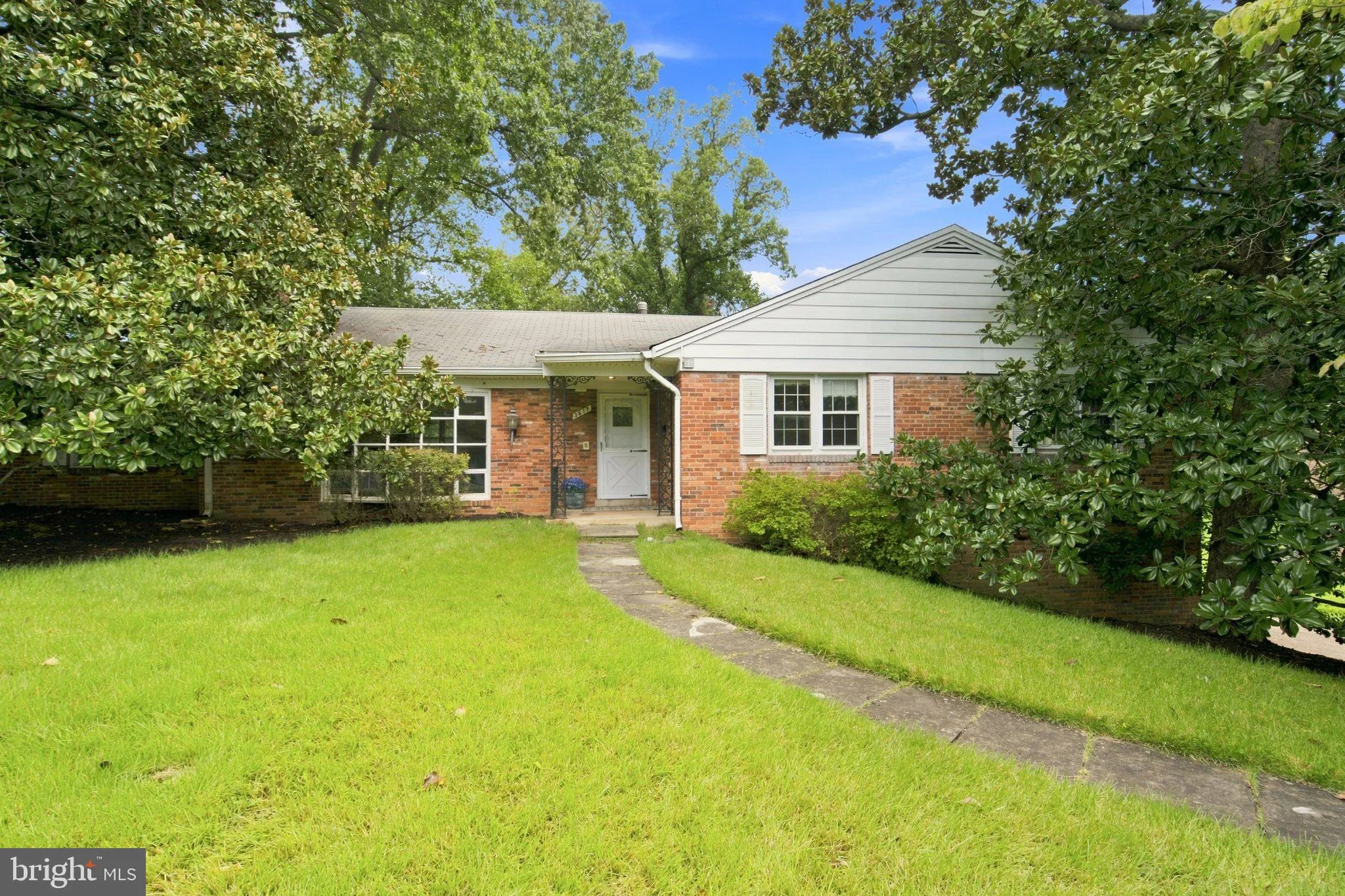 3617 MONROE STREET, Arlington, VA 22207