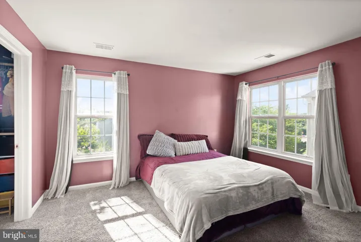 1025 Gardenview Loop, Woodbridge, VA 22191