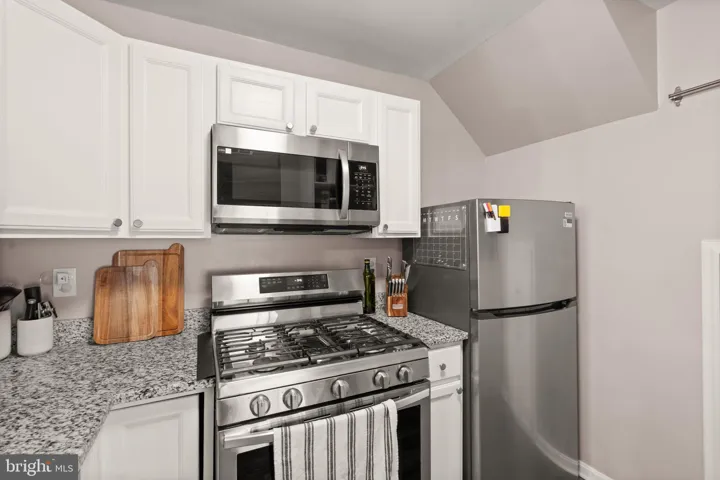 1025 Gardenview Loop, Woodbridge, VA 22191