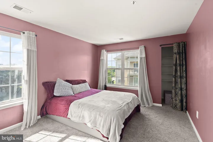 1025 Gardenview Loop, Woodbridge, VA 22191