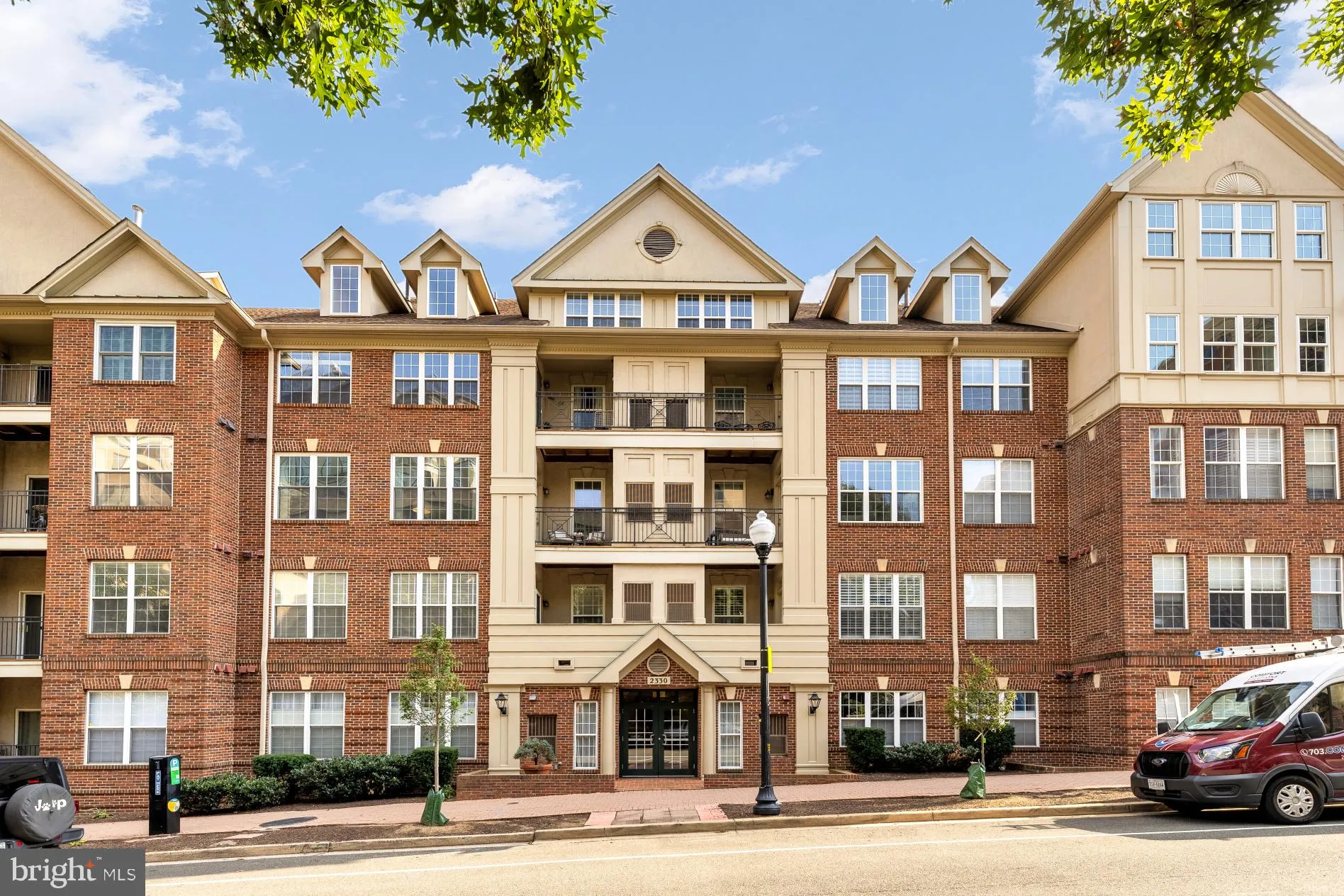 2330 14TH STREET, Arlington, VA 22201