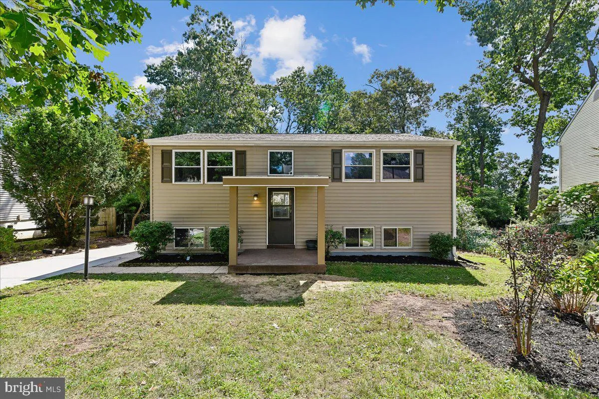 754 HYDE PARK DRIVE, Glen Burnie, MD 21061