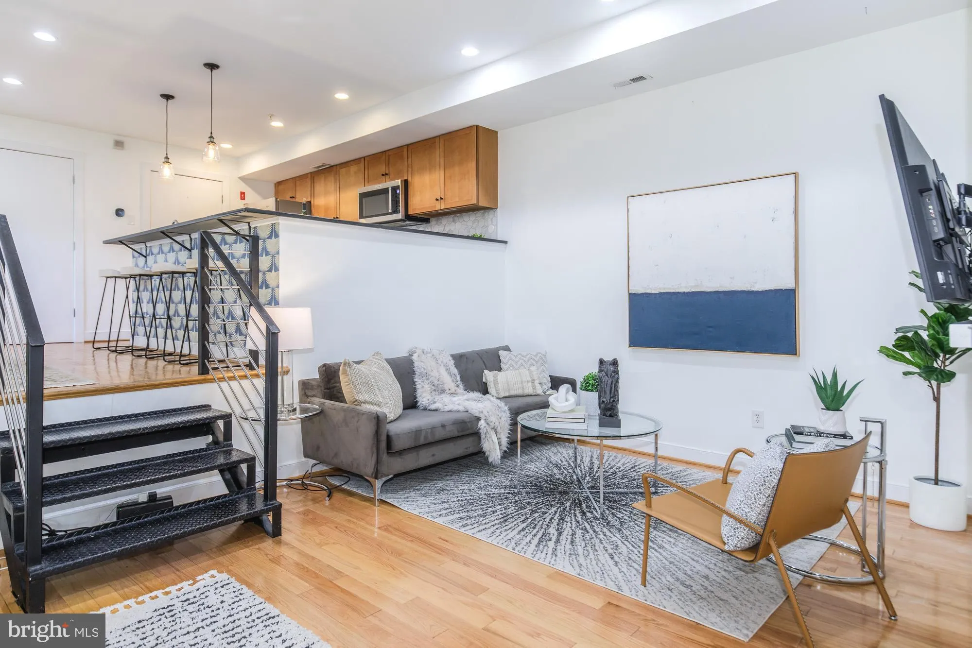 1240 4TH STREET, Washington, DC 20001