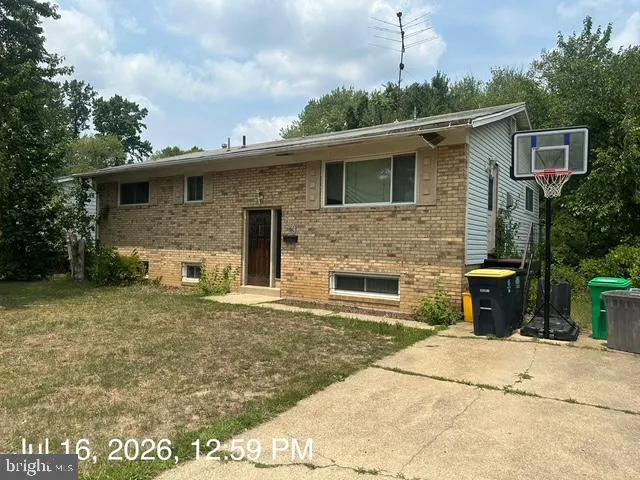 6002 LADD ROAD, Suitland, MD 20746