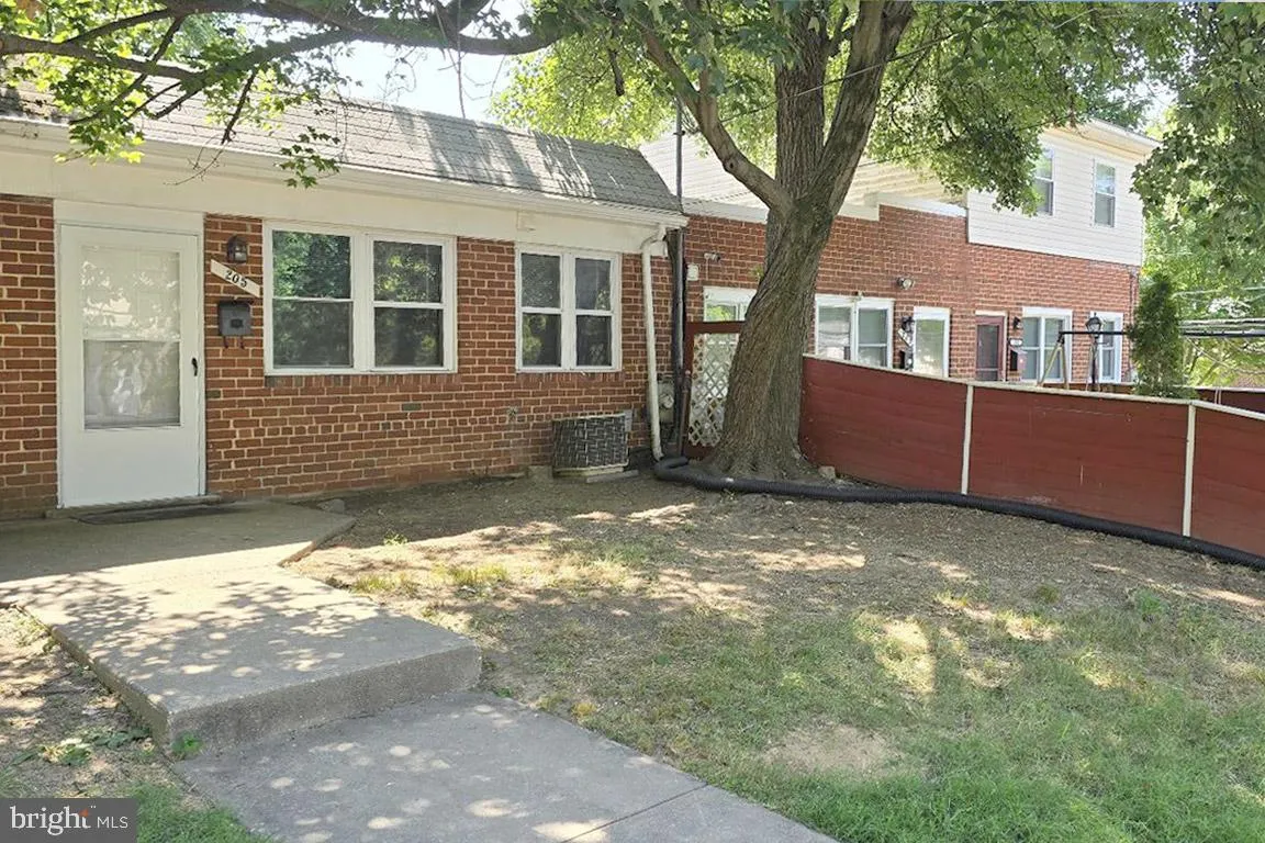 205 ADAMS STREET, Rockville, MD 20850