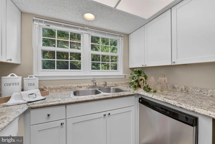 3805 Green Ridge Court, Fairfax, VA 22033