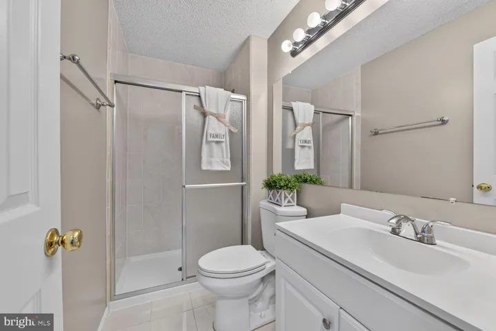 3805 Green Ridge Court, Fairfax, VA 22033