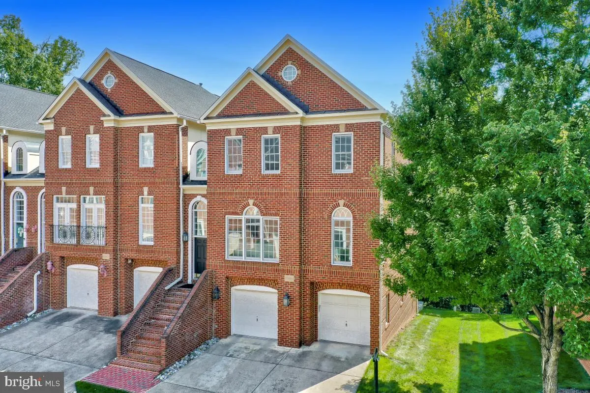 20366 FALLSWAY TER, Sterling, VA 20165