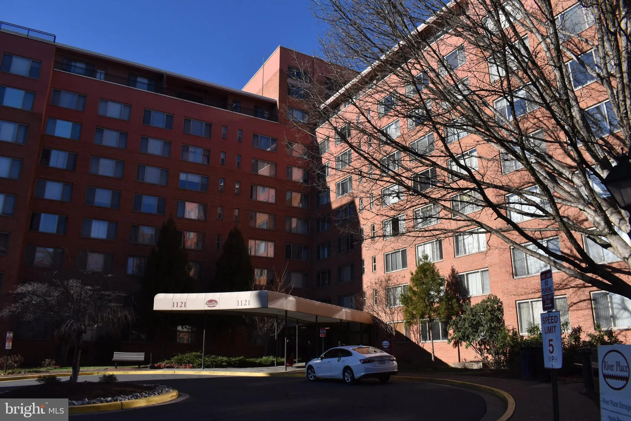 1121 ARLINGTON BOULEVARD, Arlington, VA 22209