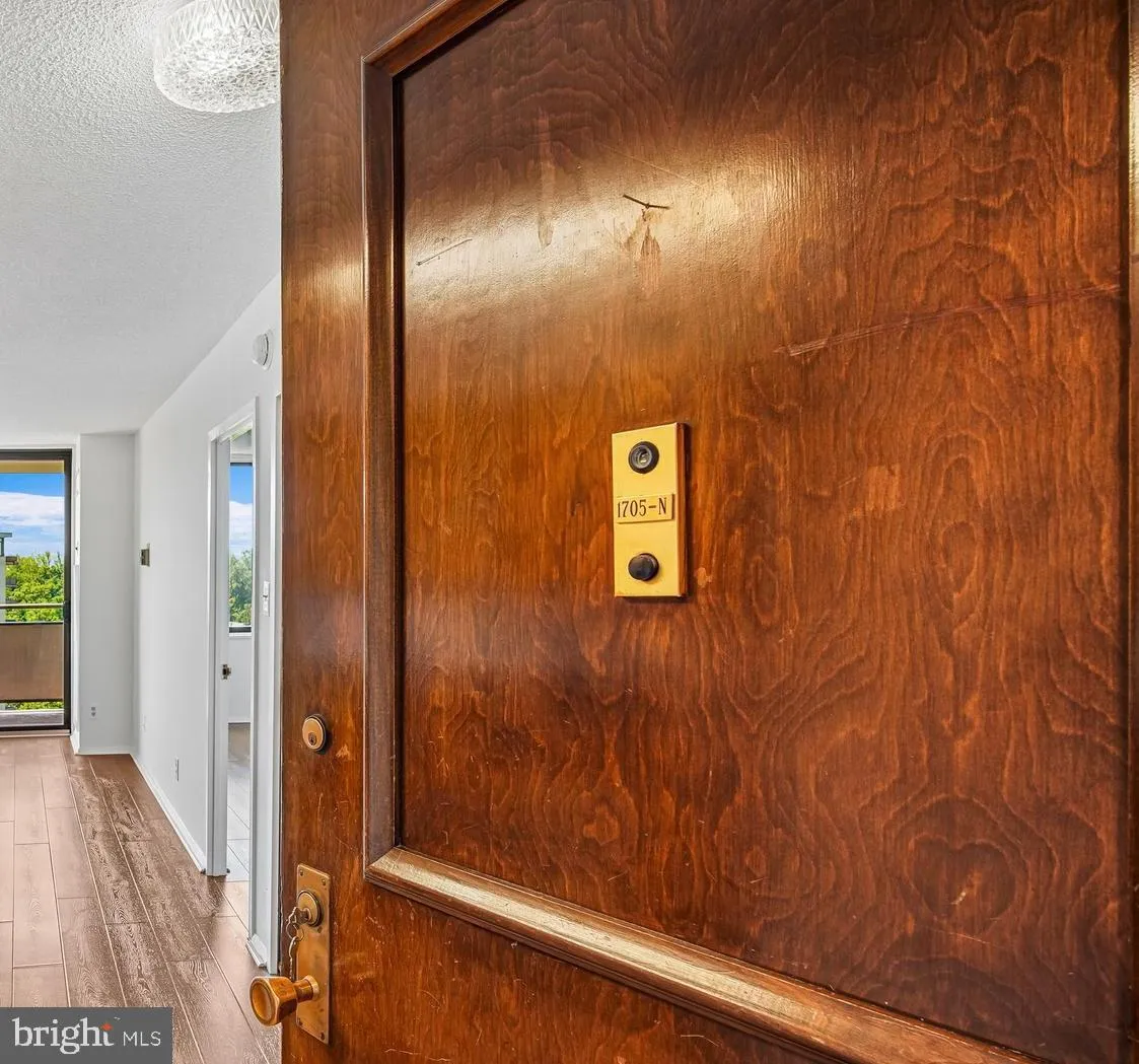 5225 POOKS HILL ROAD, Bethesda, MD 20814