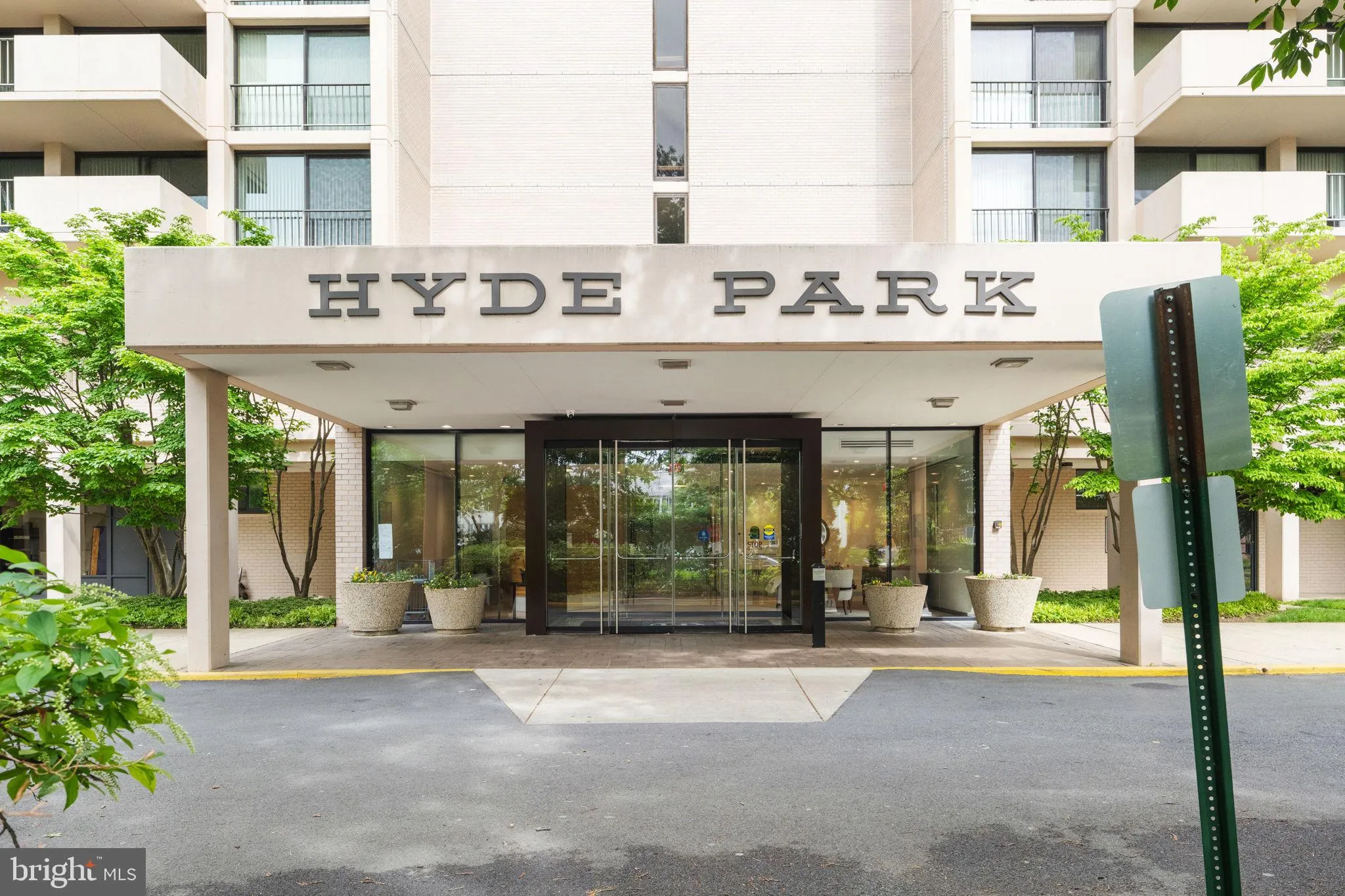 4141 HENDERSON ROAD, Arlington, VA 22203