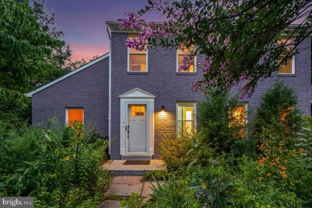 14652 WOONSOCKETT DRIVE, Silver Spring, MD 20905