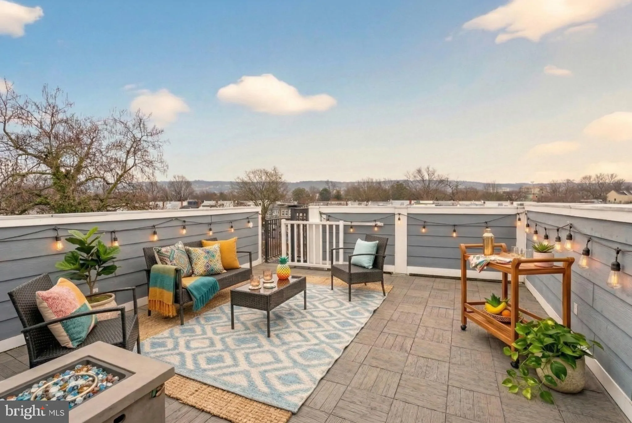 1711 D STREET, Washington, DC 20003