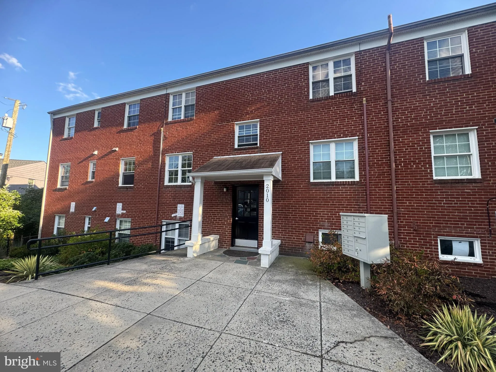 2010 4TH STREET, Arlington, VA 22204