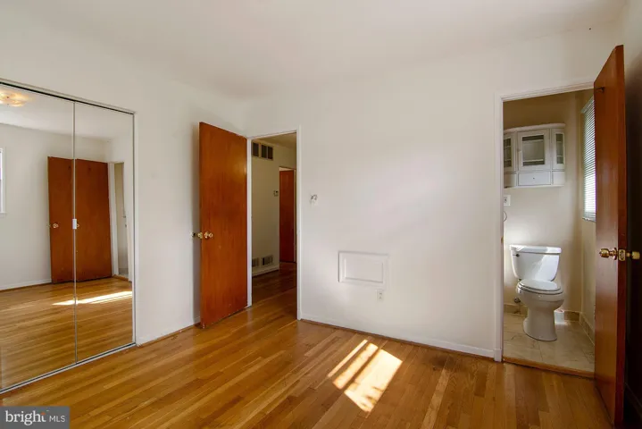 6807 Dean Drive, Mclean, VA 22101