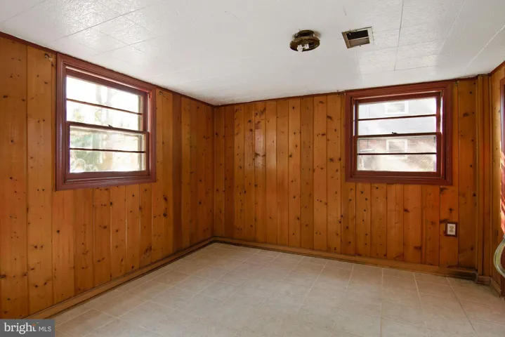 6807 Dean Drive, Mclean, VA 22101