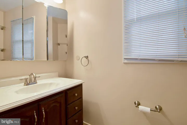 6807 Dean Drive, Mclean, VA 22101
