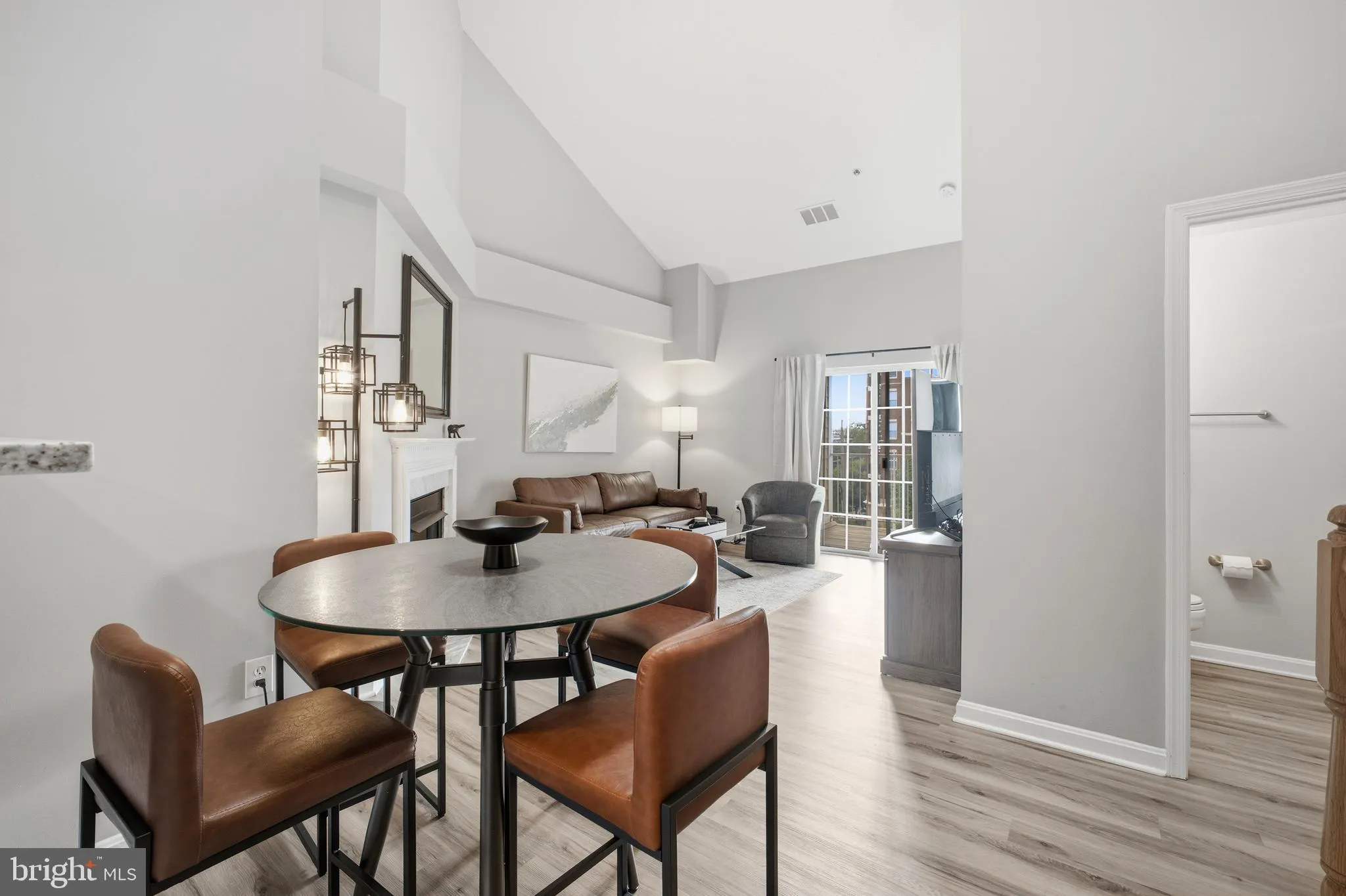 2720 BELLFOREST COURT, Vienna, VA 22180