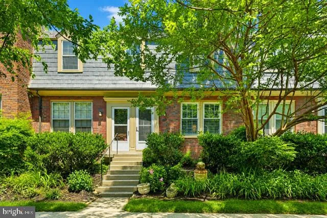 1401 EDGEWOOD STREET, Arlington, VA 22204