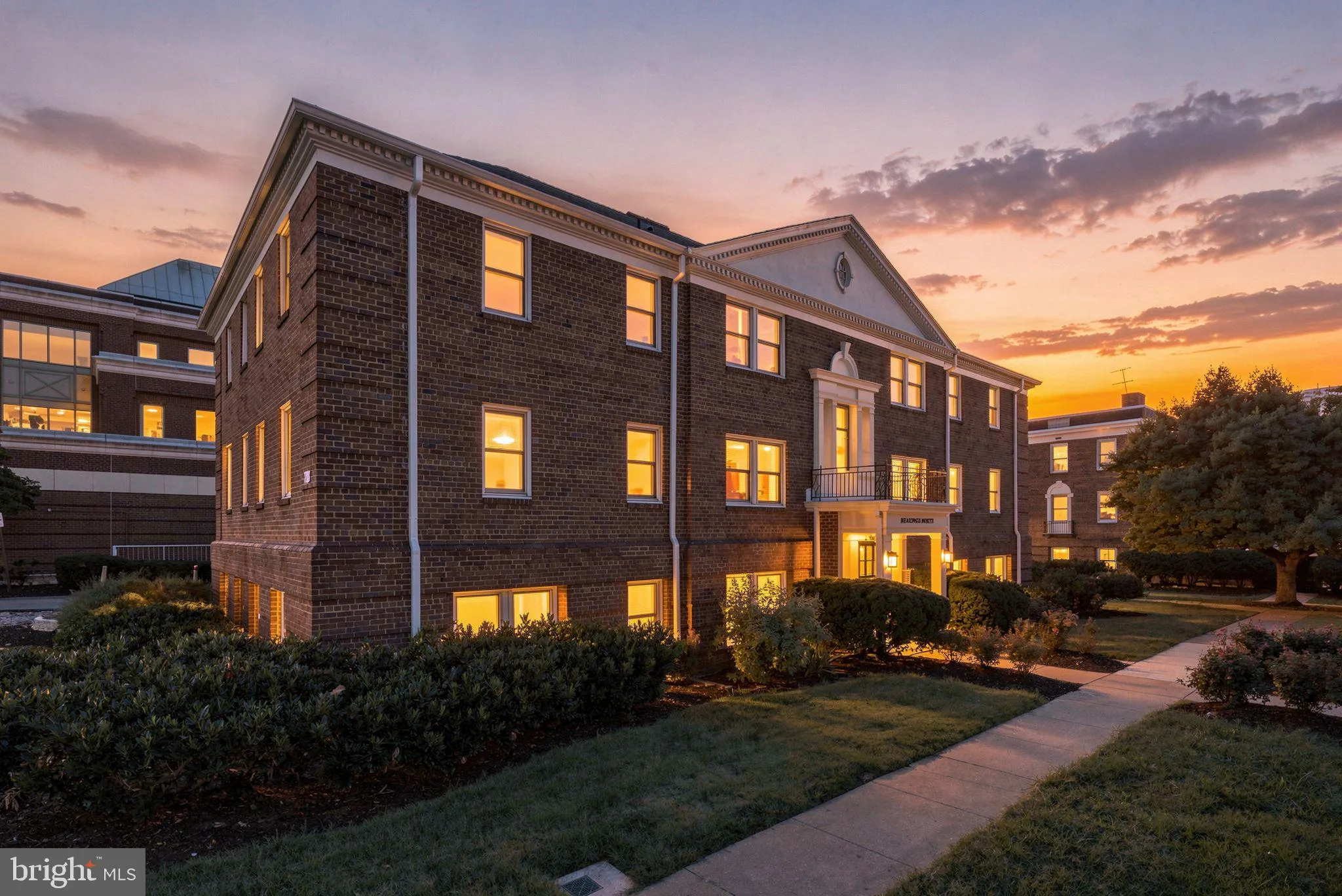 718 WASHINGTON STREET, Alexandria, VA 22314