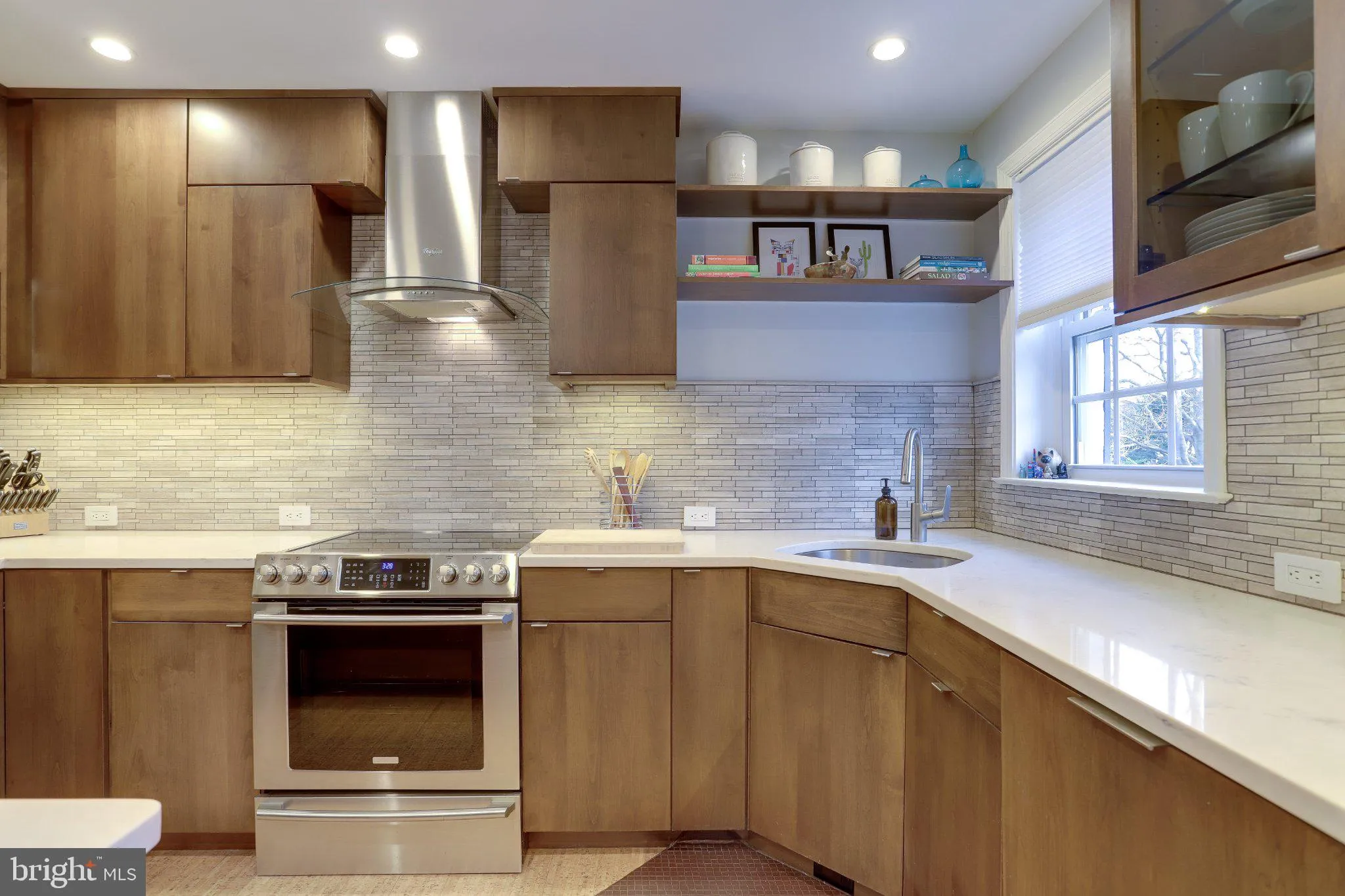2906 13TH STREET, Arlington, VA 22204