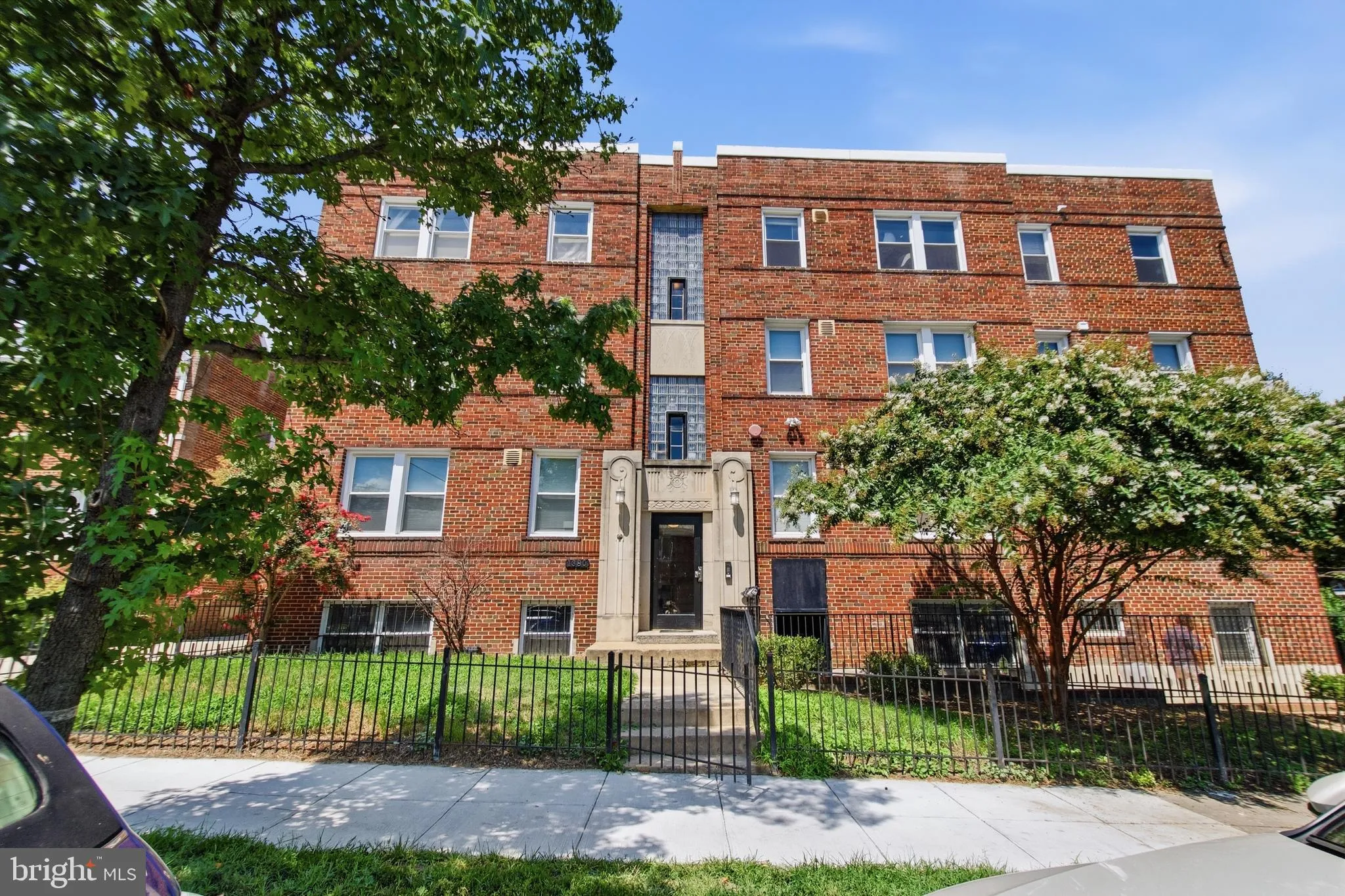 1380 BRYANT STREET, Washington, DC 20018