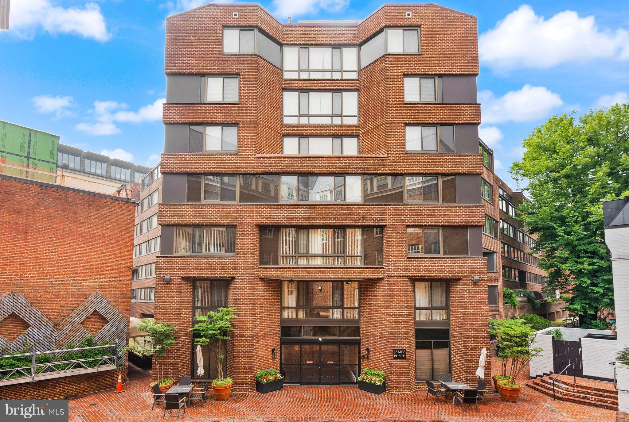 1077 30TH STREET, Washington, DC 20007