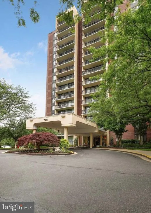 7401 WESTLAKE TERRACE, Bethesda, MD 20817