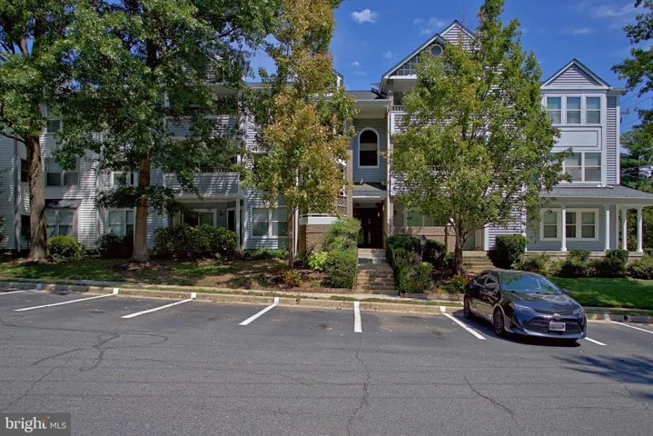 7701 Lafayette Forest Drive, Annandale, VA 22003