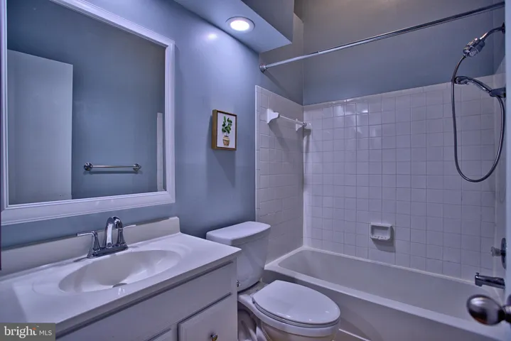 7701 Lafayette Forest Drive, Annandale, VA 22003