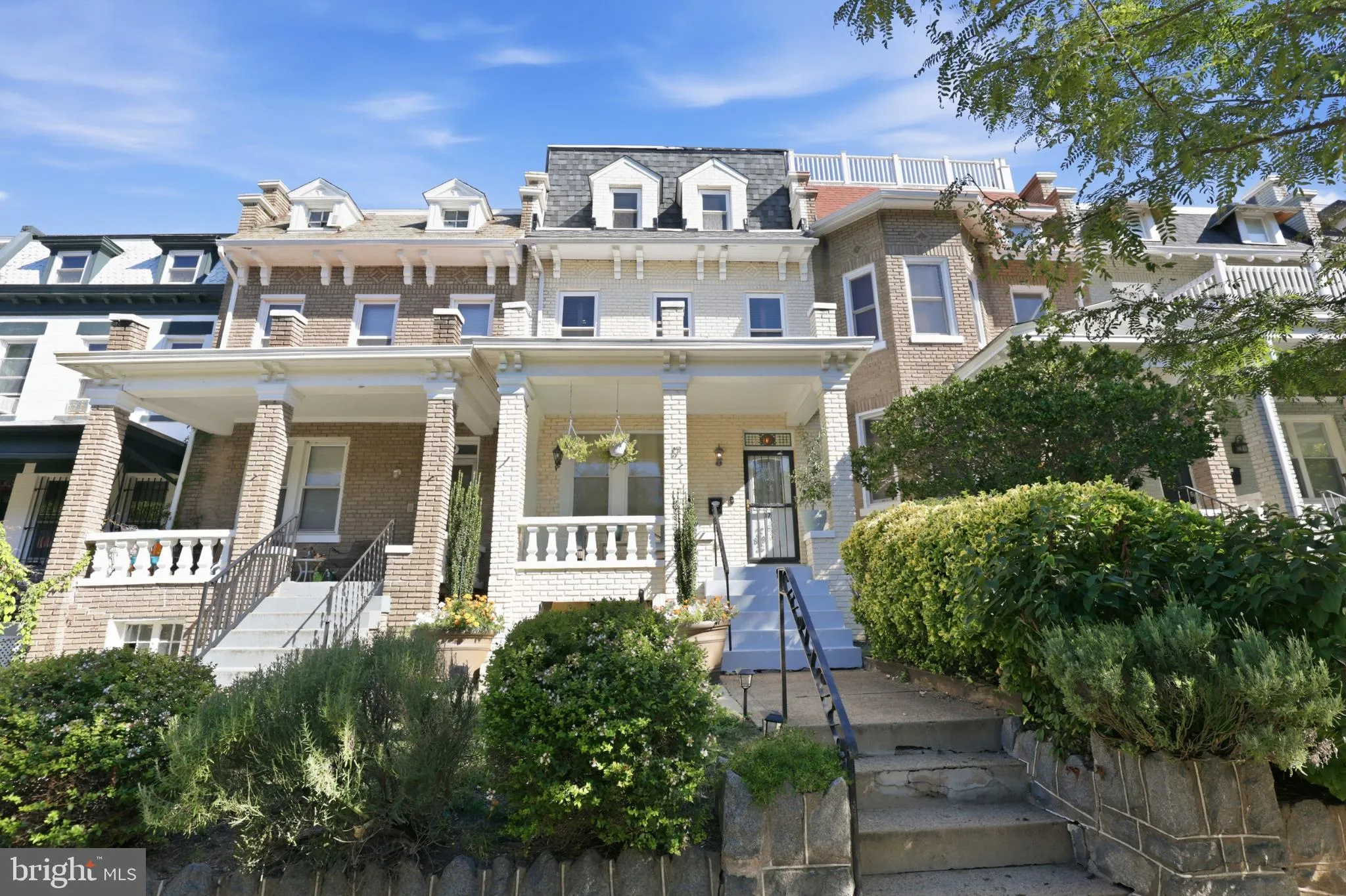 17 V STREET, Washington, DC 20001