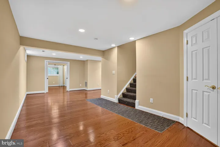 15508 Hagen Way, Haymarket, VA 20169