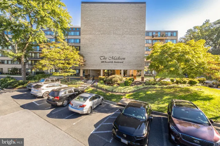 600 Roosevelt Boulevard, Falls Church, VA 22044