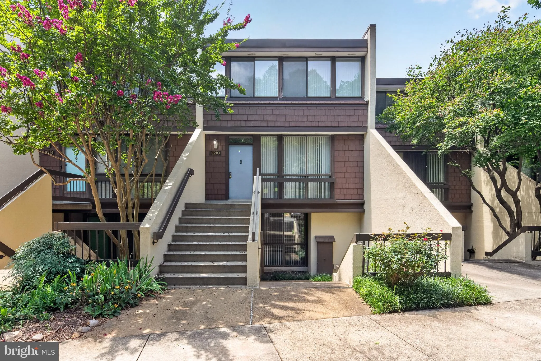 2208 RANDOLPH STREET, Arlington, VA 22204
