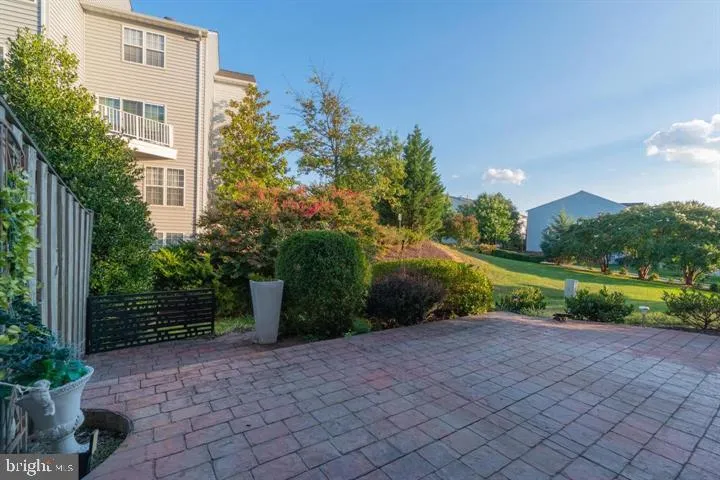 6325 EAGLE RIDGE LANE, Alexandria, VA 22312