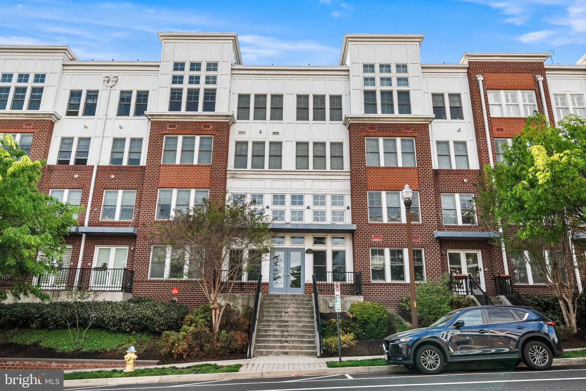 1418 RHODES STREET, Arlington, VA 22209