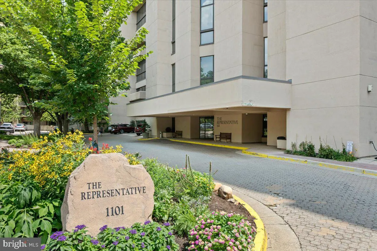 1101 ARLINGTON RIDGE ROAD, Arlington, VA 22202