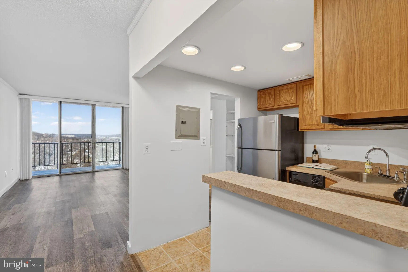 2059 HUNTINGTON AVENUE, Alexandria, VA 22303