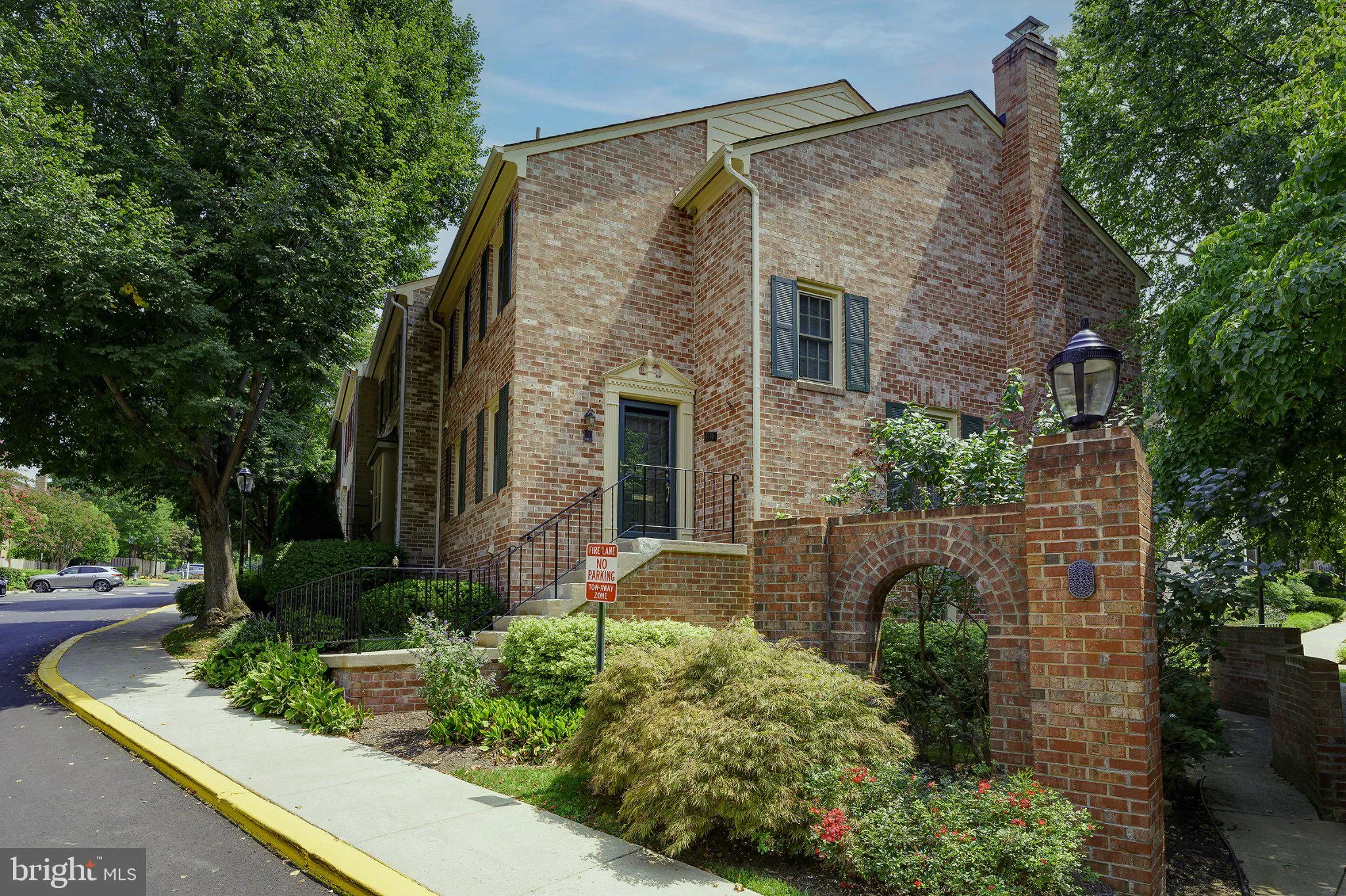 7518 WESTLAKE TERRACE, Bethesda, MD 20817