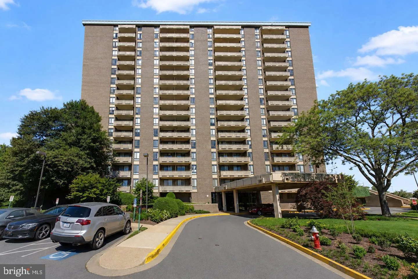 1800 OLD MEADOW ROAD, Mclean, VA 22102