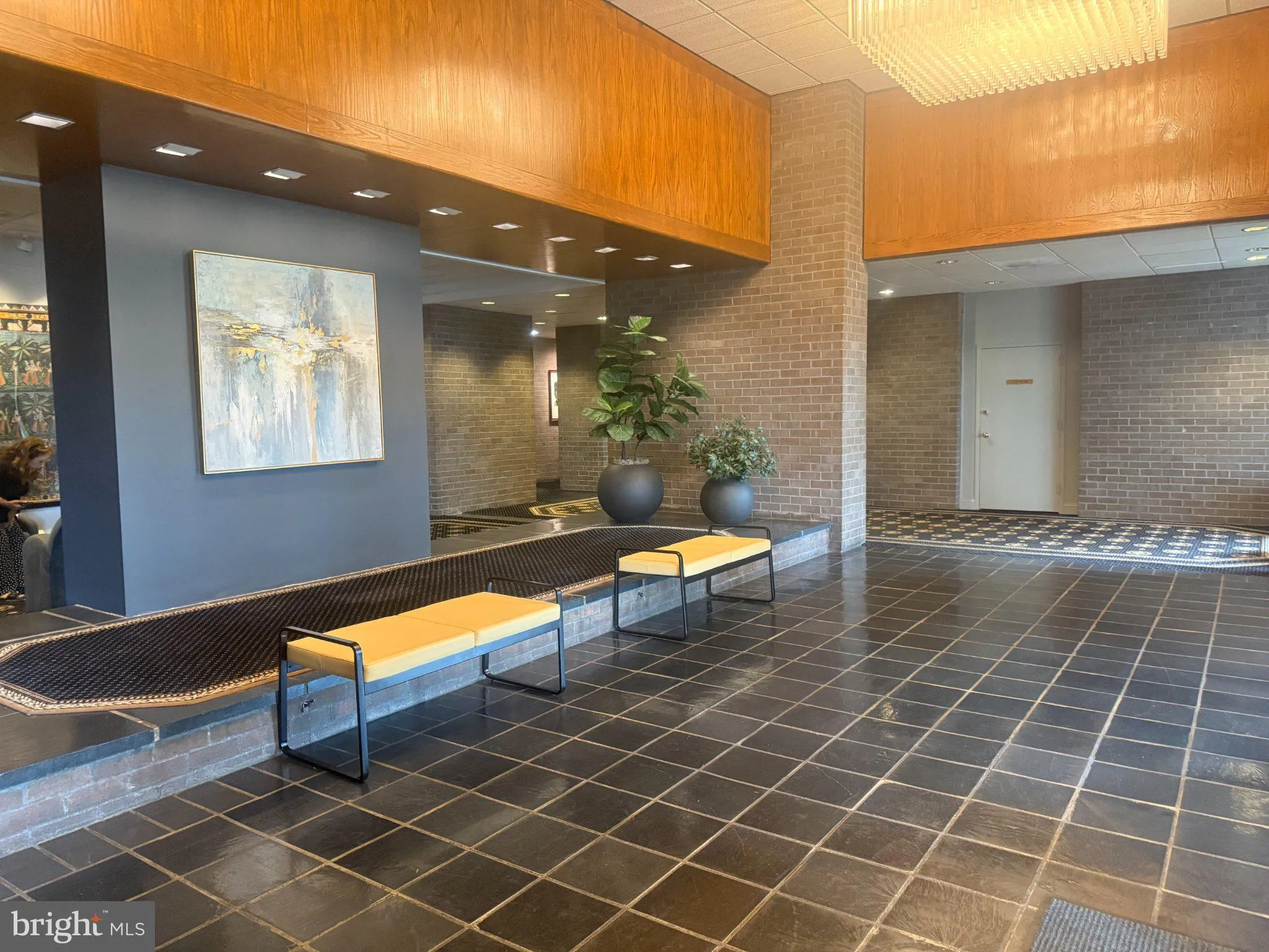 1800 OLD MEADOW ROAD, Mclean, VA 22102