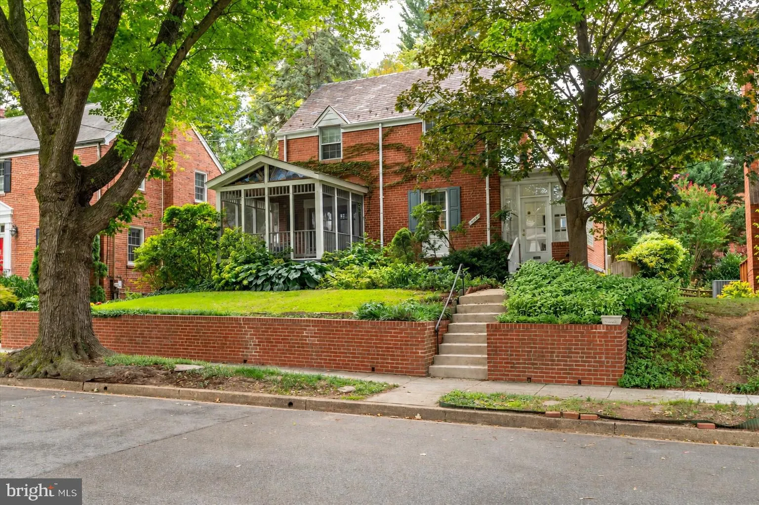 4420 BURLINGTON PLACE, Washington, DC 20016