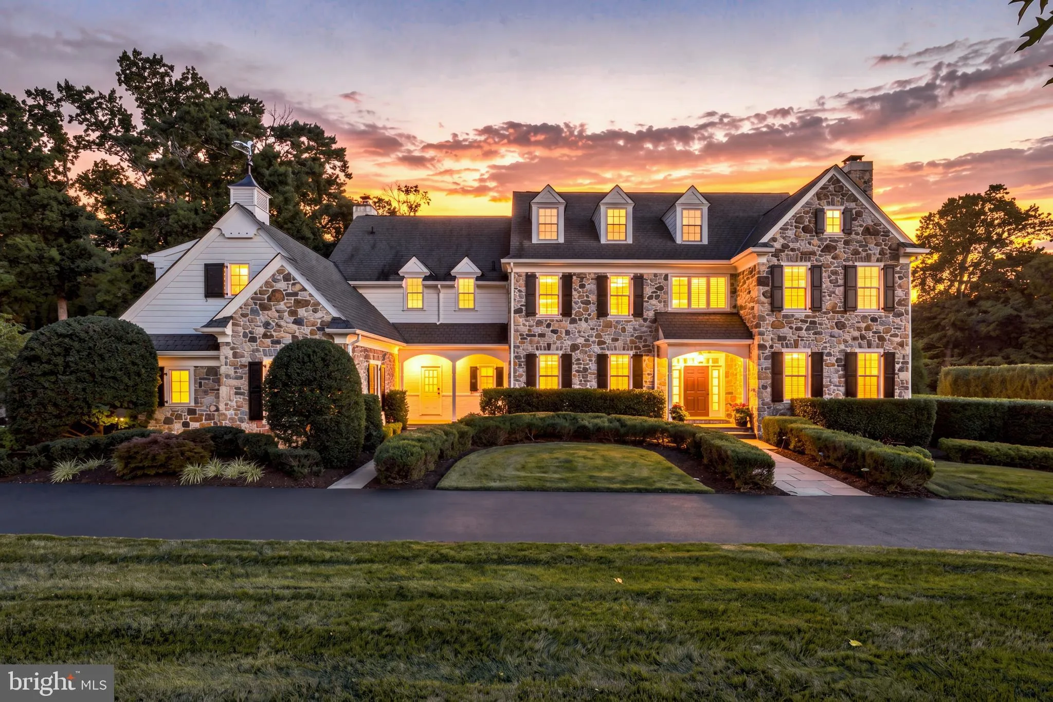 72 FARRIER LANE, Newtown Square, Pennsylvania 19073 For Sale