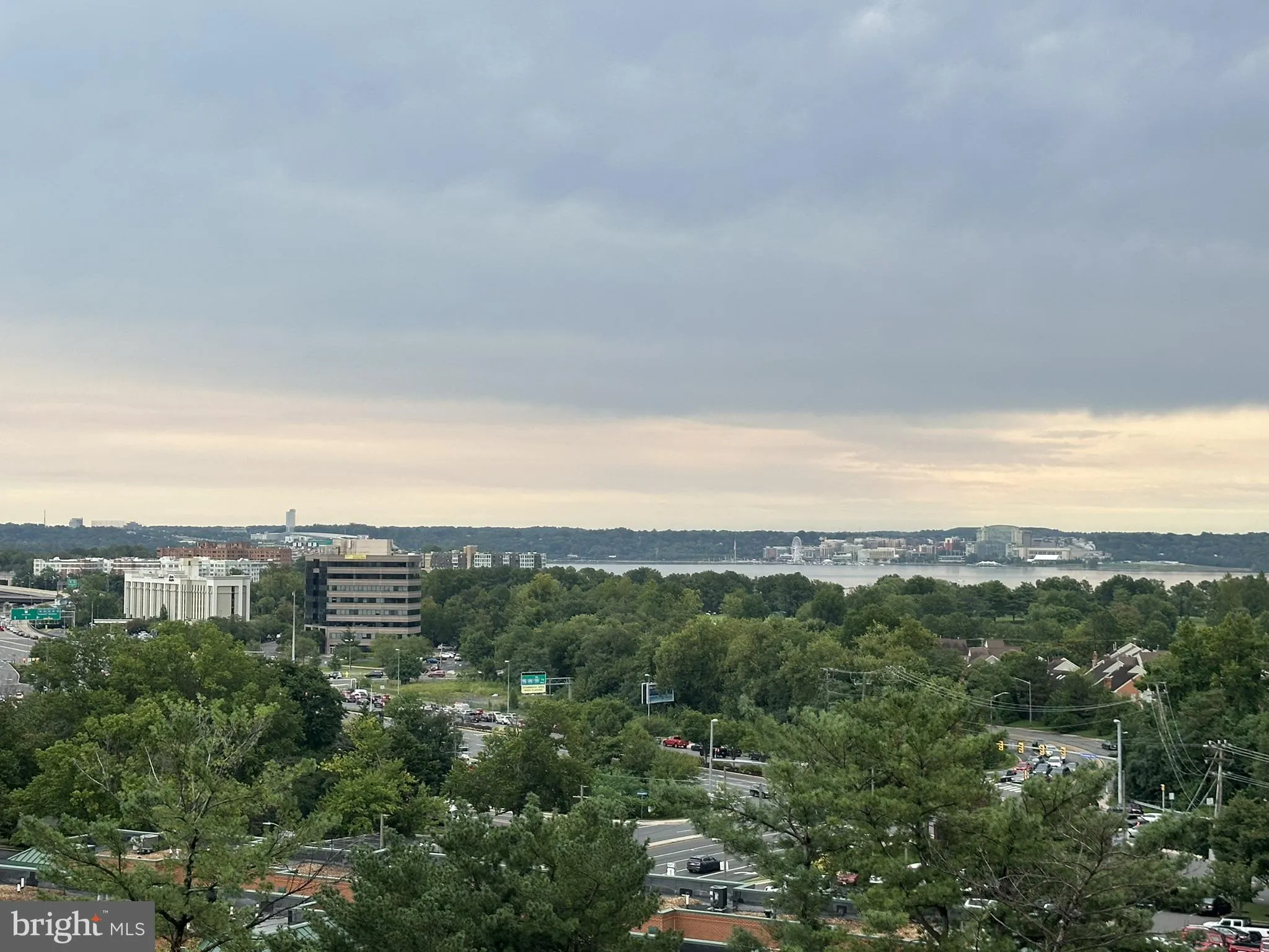 2059 HUNTINGTON AVENUE, Alexandria, VA 22303
